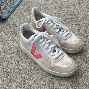Veja Women's Sneakers - cream and Pink Accents